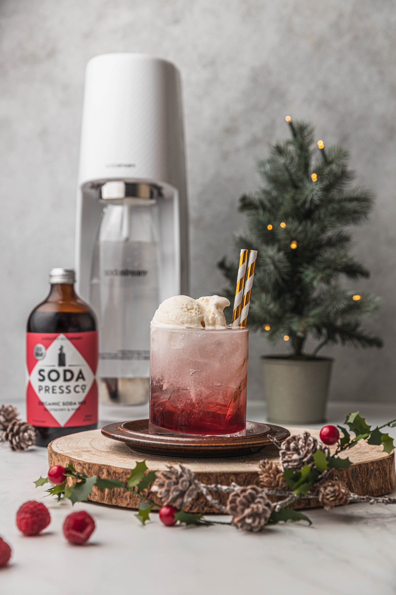 Santa's Raspberry & Mint Spider